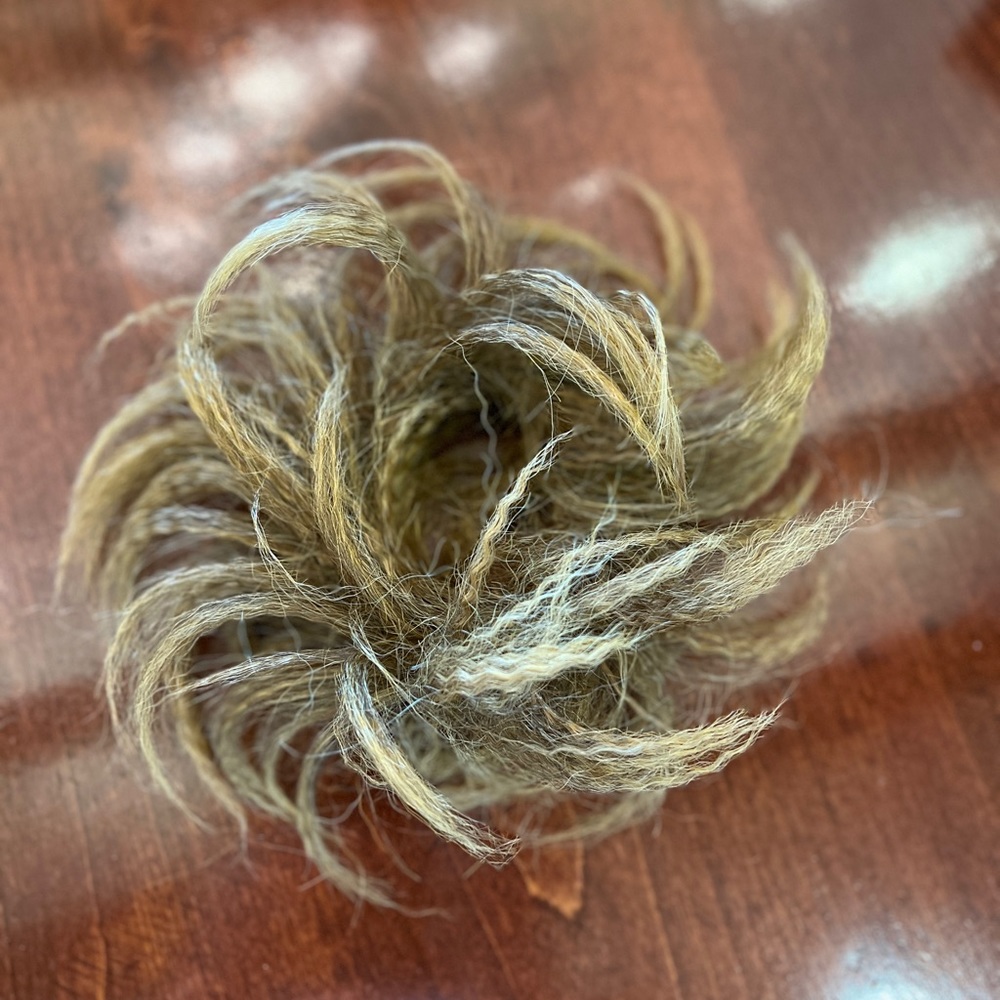 Honey blonde stretch pony holder, part crimped, great for updo on the go!